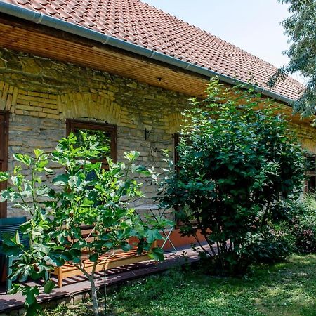Kohaz Apartman Appartement Veszprém Buitenkant foto