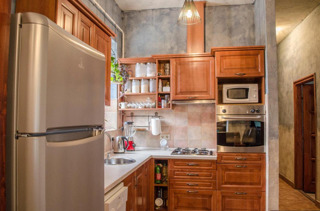 Kohaz Apartman Appartement Veszprém Buitenkant foto
