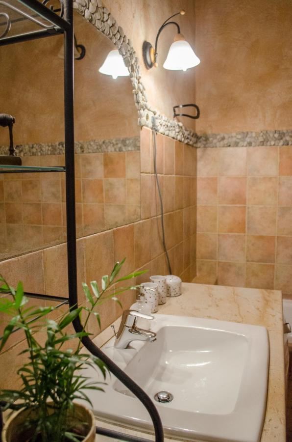 Kohaz Apartman Appartement Veszprém Buitenkant foto
