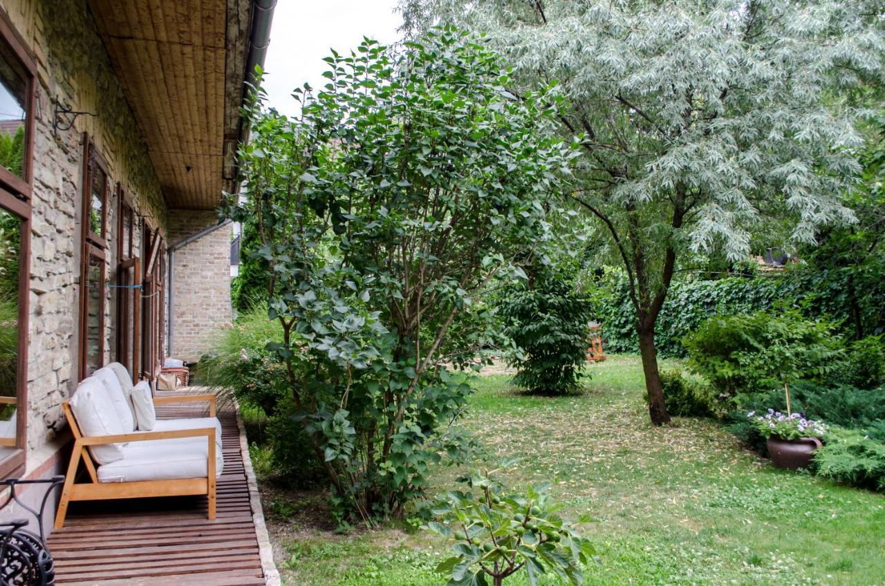 Kohaz Apartman Appartement Veszprém Buitenkant foto