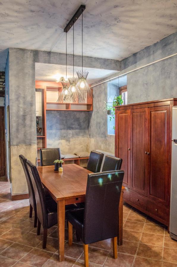 Kohaz Apartman Appartement Veszprém Buitenkant foto