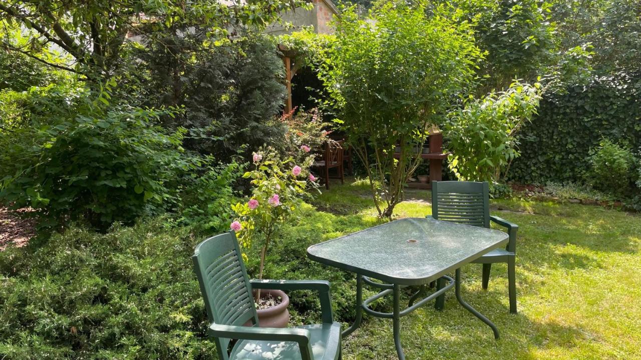 Kohaz Apartman Appartement Veszprém Buitenkant foto