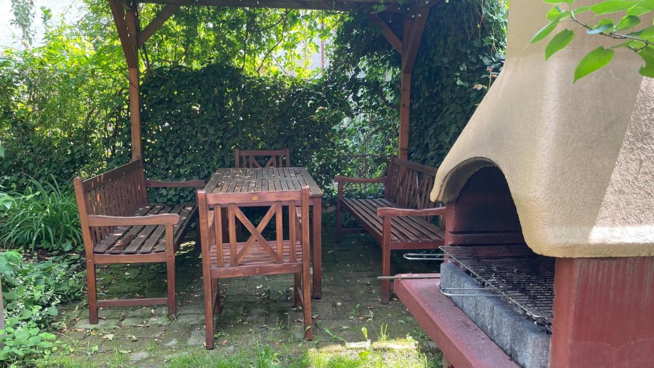 Kohaz Apartman Appartement Veszprém Buitenkant foto