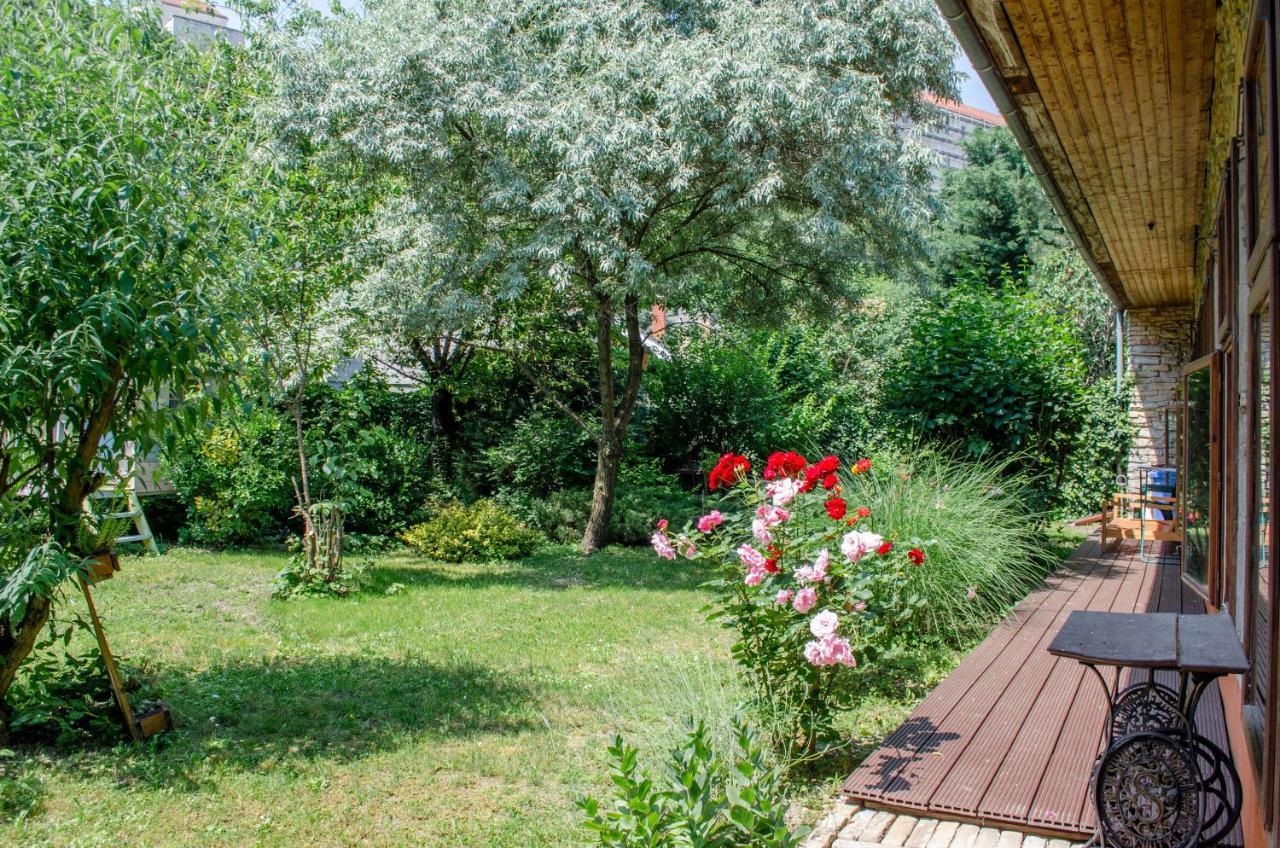 Kohaz Apartman Appartement Veszprém Buitenkant foto