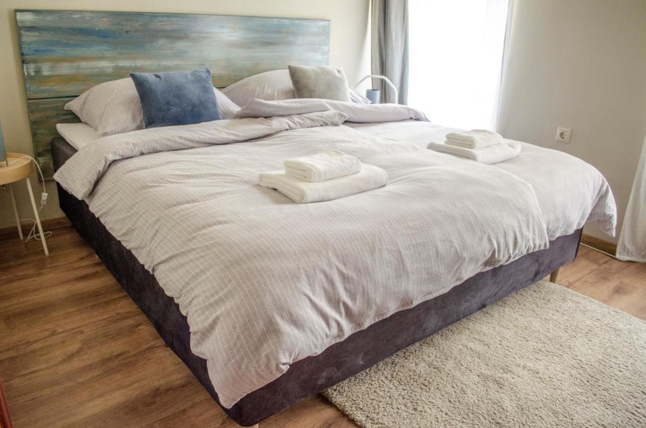 Kohaz Apartman Appartement Veszprém Buitenkant foto