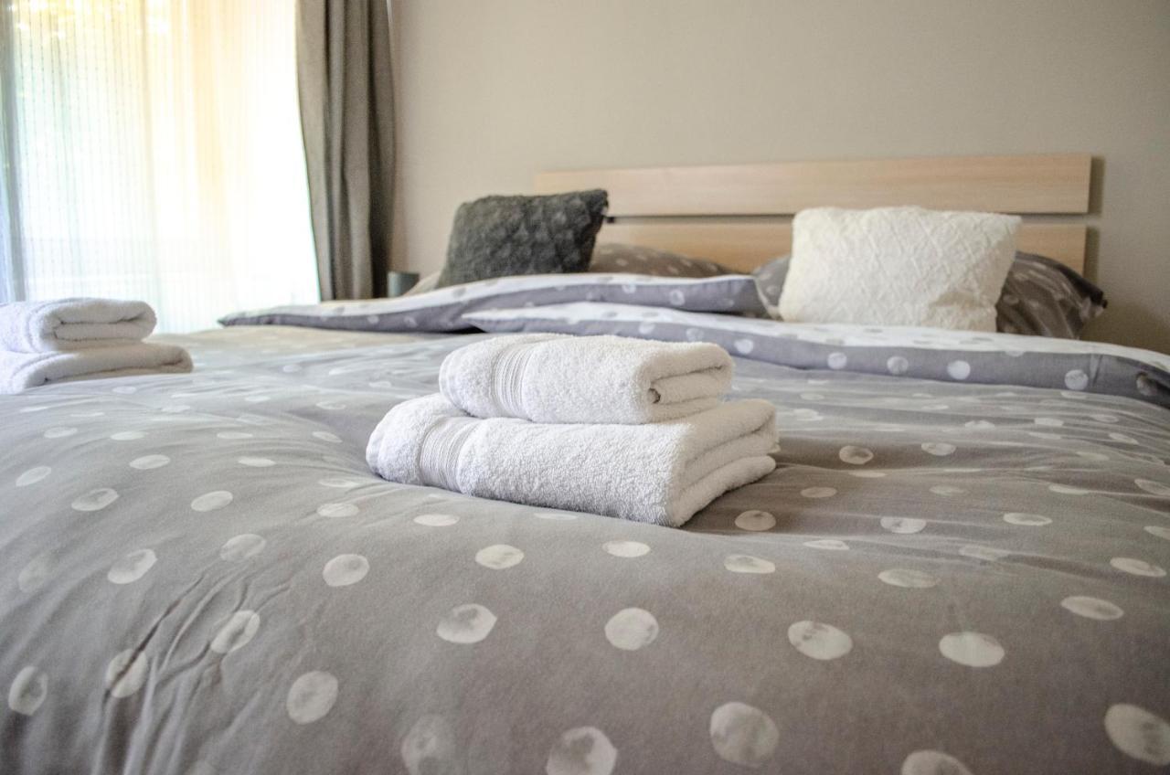 Kohaz Apartman Appartement Veszprém Buitenkant foto