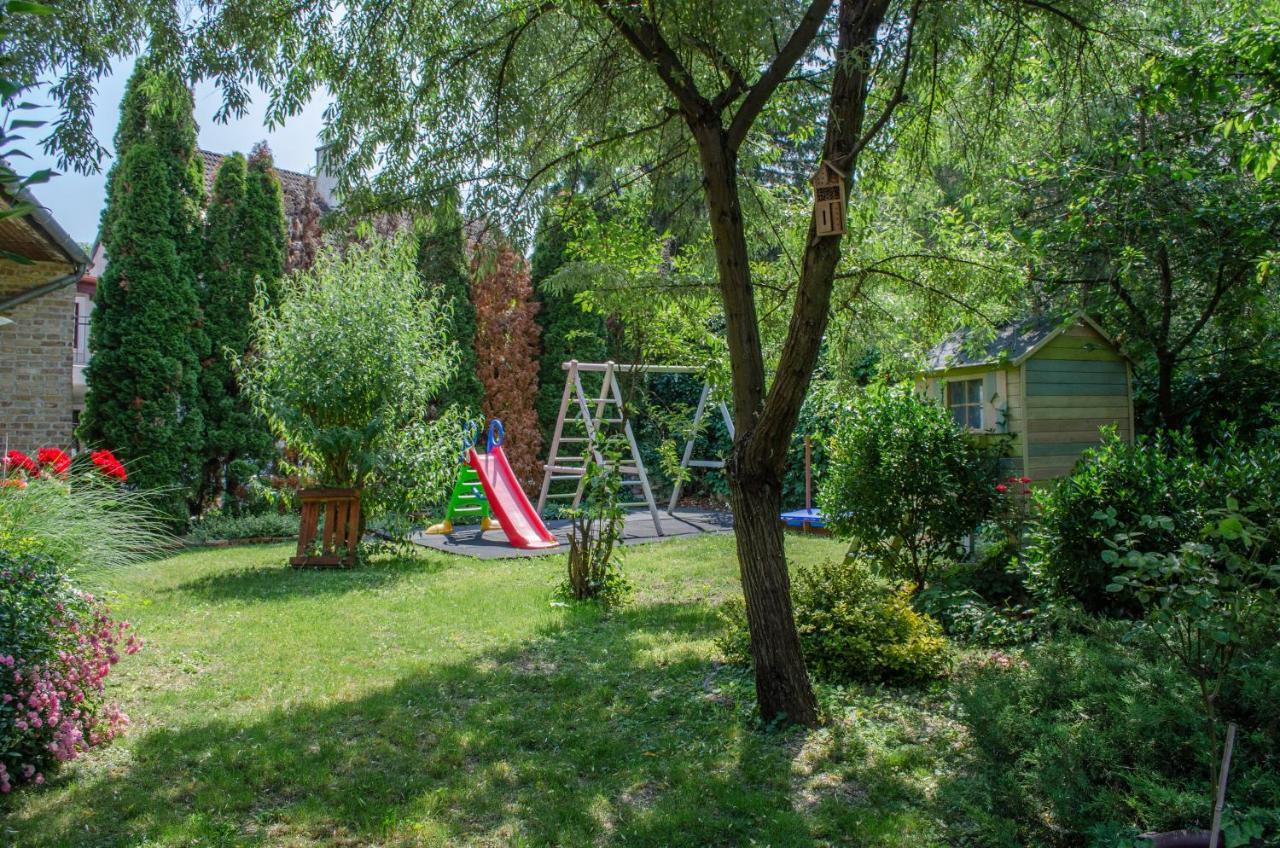 Kohaz Apartman Appartement Veszprém Buitenkant foto